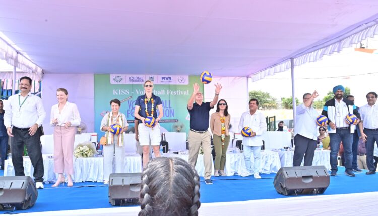 Historic Volleyball Festival inaugurated in Kiss