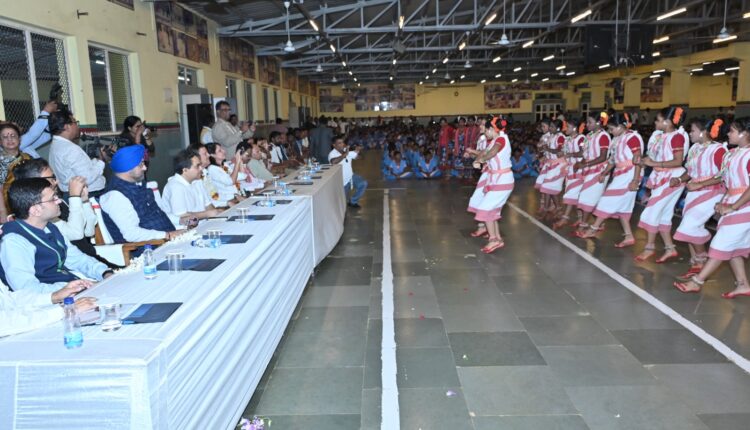 35-member Sri Lankan delegation visits KIIT and KISS